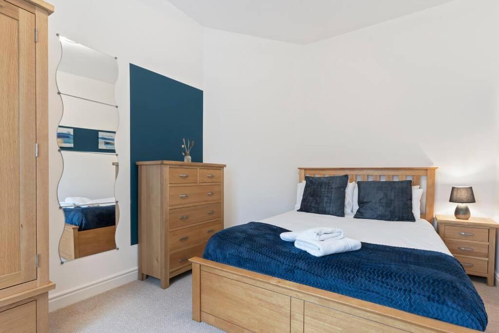 Elton House - Prime Location - Free Parking, Fast Wifi And Smart Tv By Yoko Property Redcar Exterior photo